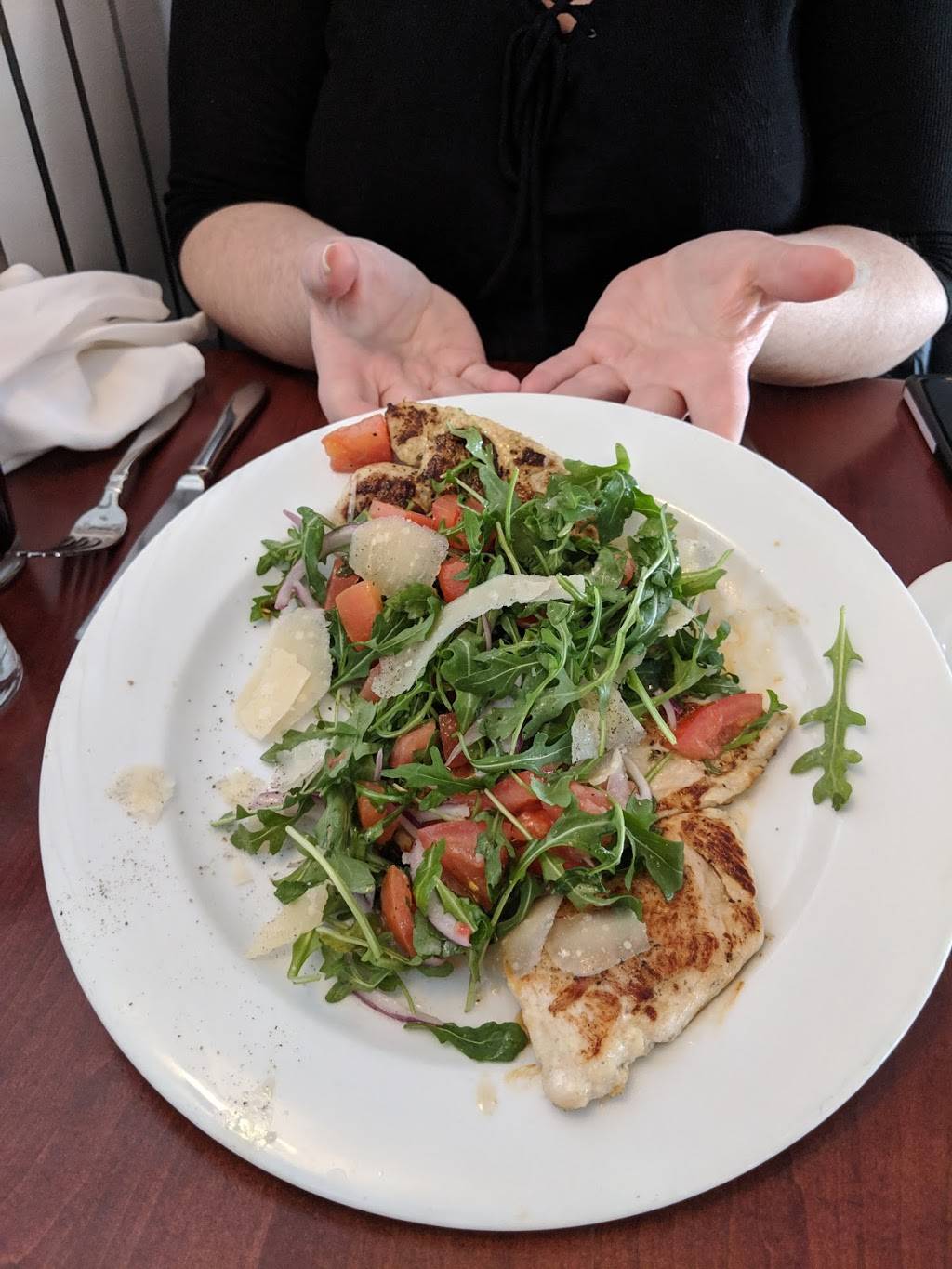 Django | restaurant | 1420 Locust St, Des Moines, IA 50309, USA | 5152880268 OR +1 515-288-0268