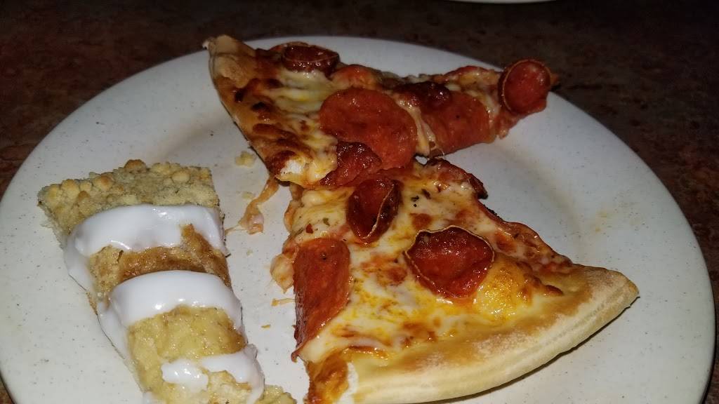 Pizza Ranch | meal delivery | 900 W Main St, Waupun, WI 53963, USA | 9203249000 OR +1 920-324-9000