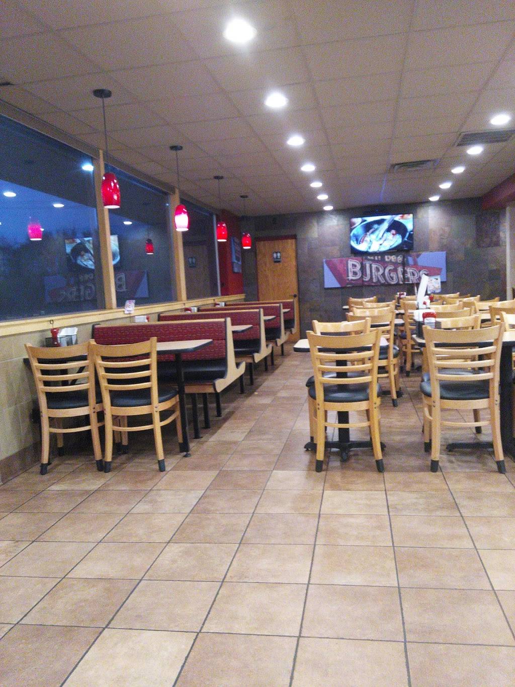 Dairy Queen | restaurant | 110 W Cedar Creek Pkwy, Seven Points, TX 75143, USA | 9034323076 OR +1 903-432-3076