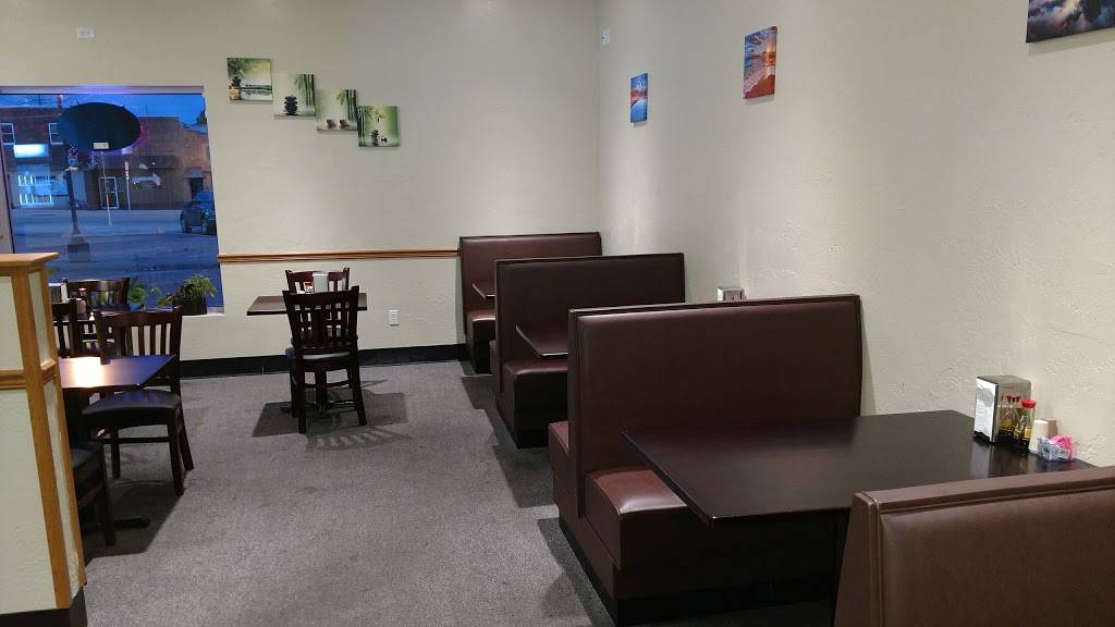 China King | restaurant | 10 S Main St, Clintonville, WI 54929, USA | 7158232898 OR +1 715-823-2898