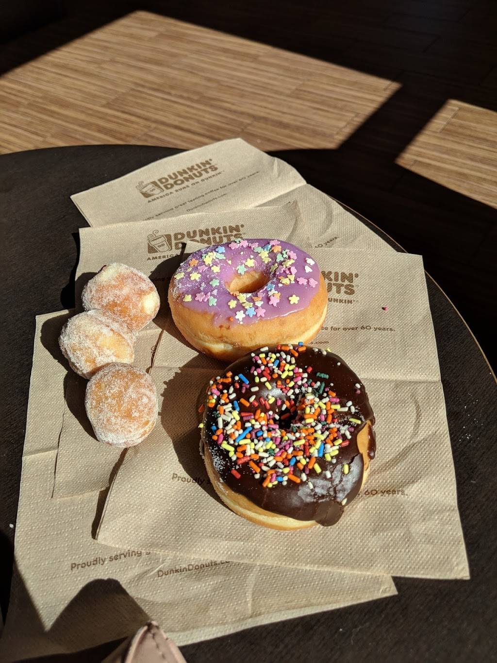 Dunkin | bakery | 9561 N McGee St, Kansas City, MO 64155, USA | 8164362244 OR +1 816-436-2244