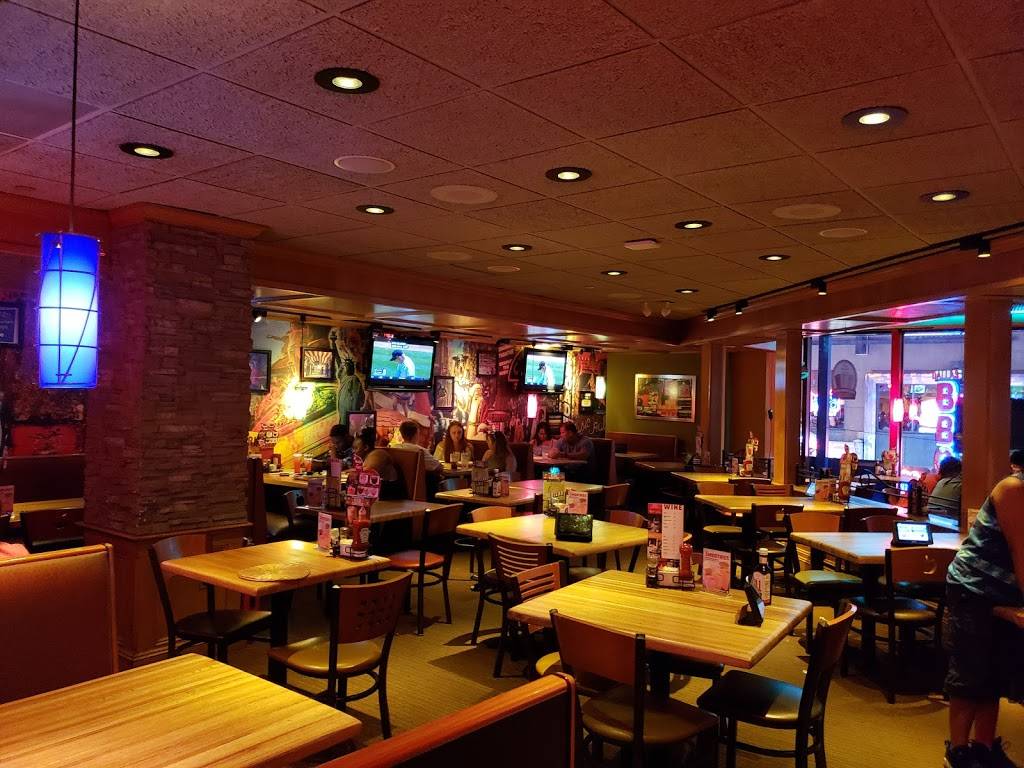 Applebees Grill + Bar | restaurant | 234 W 42nd St, New York, NY 10036, USA | 2123917414 OR +1 212-391-7414