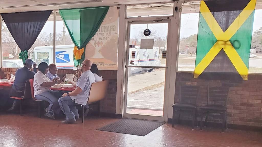 A Taste Of Trelawny Jamaican Restaurant | restaurant | 2211 Cumberland Rd, Fayetteville, NC 28306, USA | 9107791100 OR +1 910-779-1100