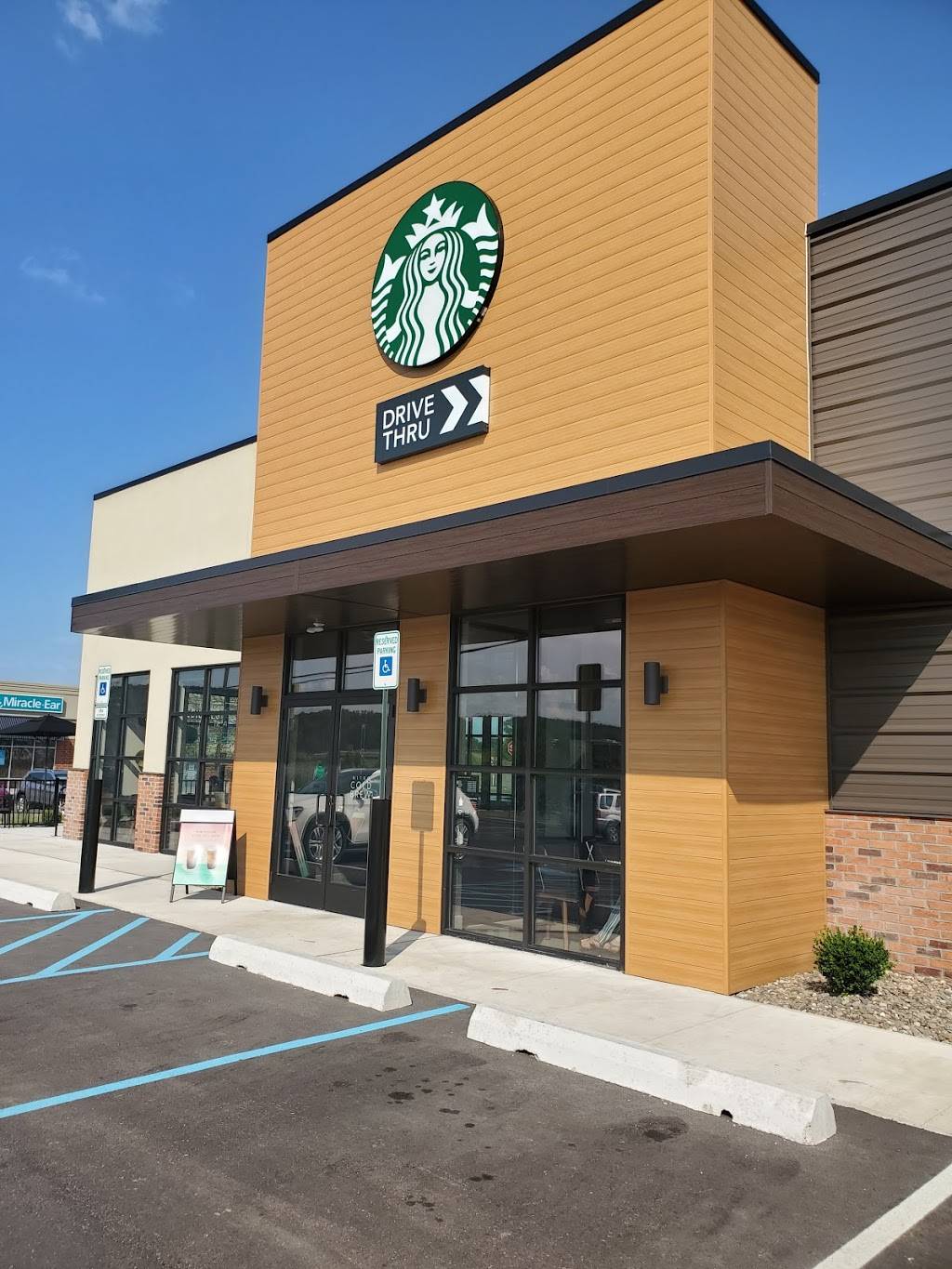 Starbucks | cafe | 275 Columbia Mall Dr, Bloomsburg, PA 17815, USA | 5703800413 OR +1 570-380-0413