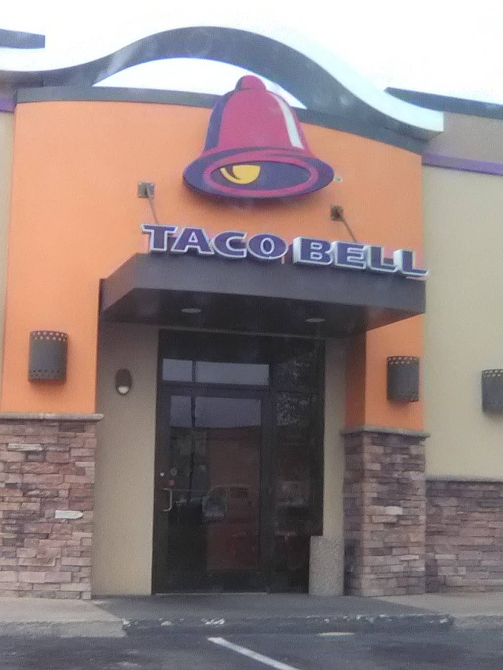 Taco Bell | meal takeaway | 2966 Owen Dr, Fayetteville, NC 28306, USA | 9103232999 OR +1 910-323-2999