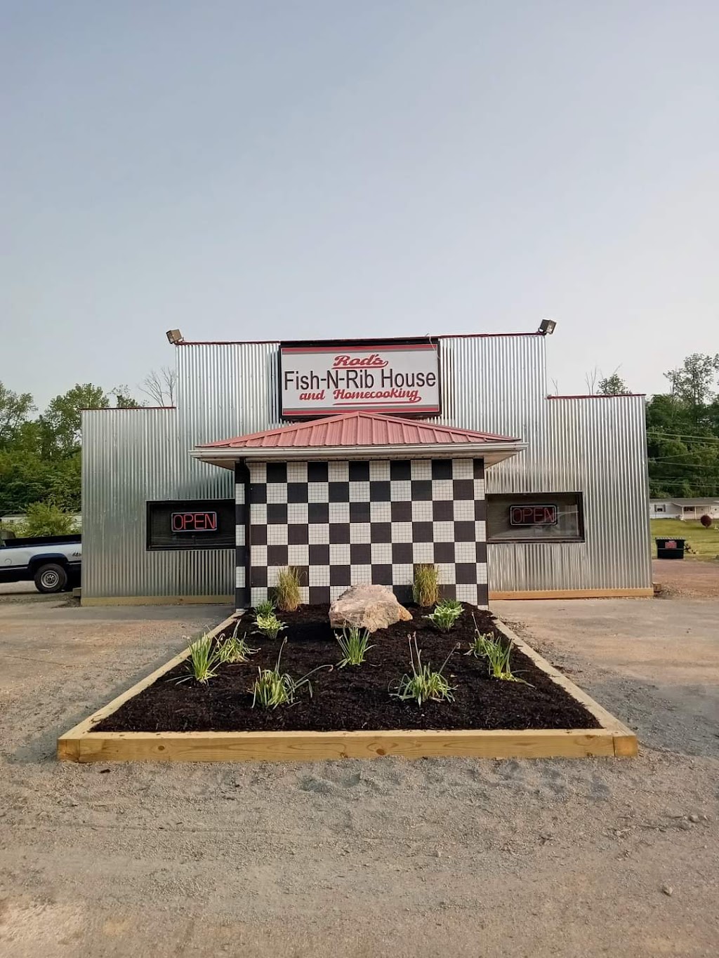 Rod's Fish-N-Rib House and Homecooking | 5861 Columbia Blvd, Bloomsburg