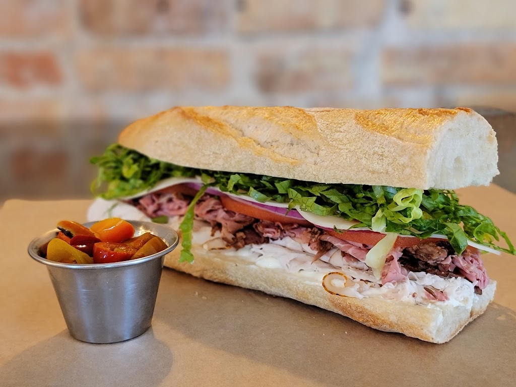 Cesaronis Cafe & Deli | bakery | 219 W State St, Sycamore, IL 60178, USA | 7792225087 OR +1 779-222-5087