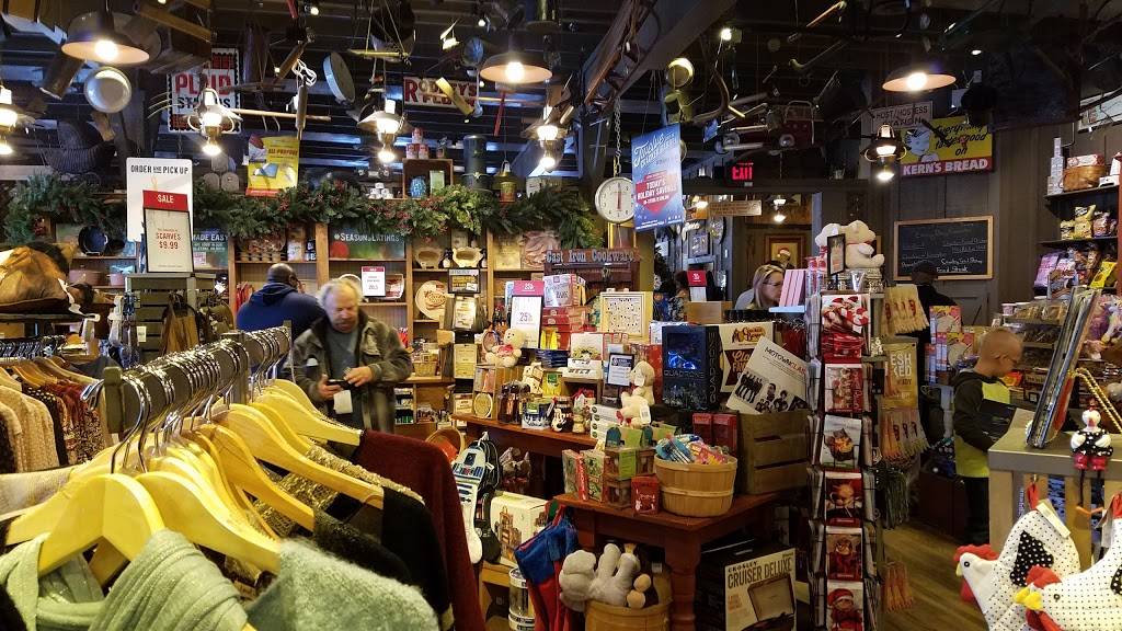 Cracker Barrel Old Country Store | restaurant | 3742 Crain Hwy, Waldorf, MD 20602, USA | 3016382570 OR +1 301-638-2570