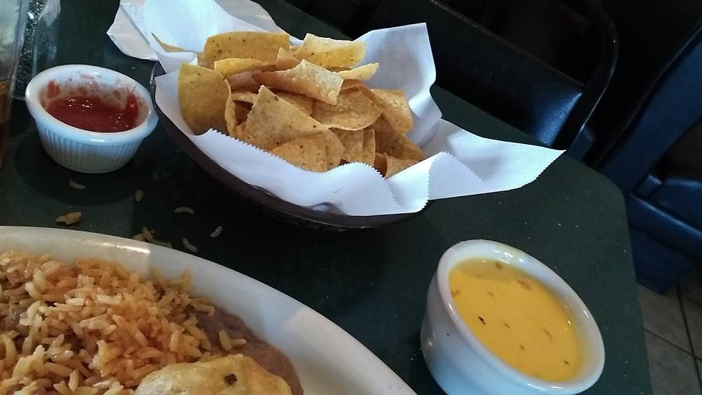Florentinas | restaurant | 507 US-69, Leonard, TX 75452, USA | 9035872750 OR +1 903-587-2750
