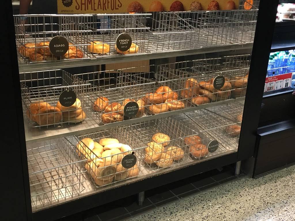 Einstein Bros. Bagels | bakery | Terminal A, 2040 International Pkwy, Dallas, TX 75261, USA | 9729737306 OR +1 972-973-7306