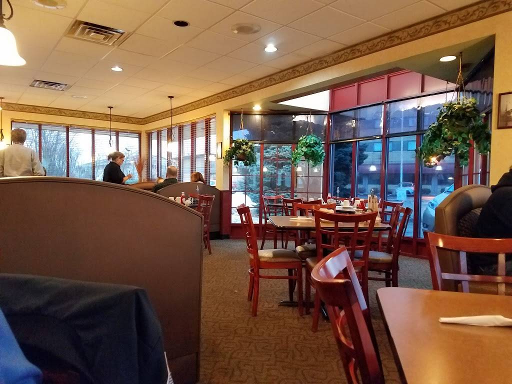 Sunview Restaurant | 827 Park Ave, Beaver Dam, WI 53916, USA