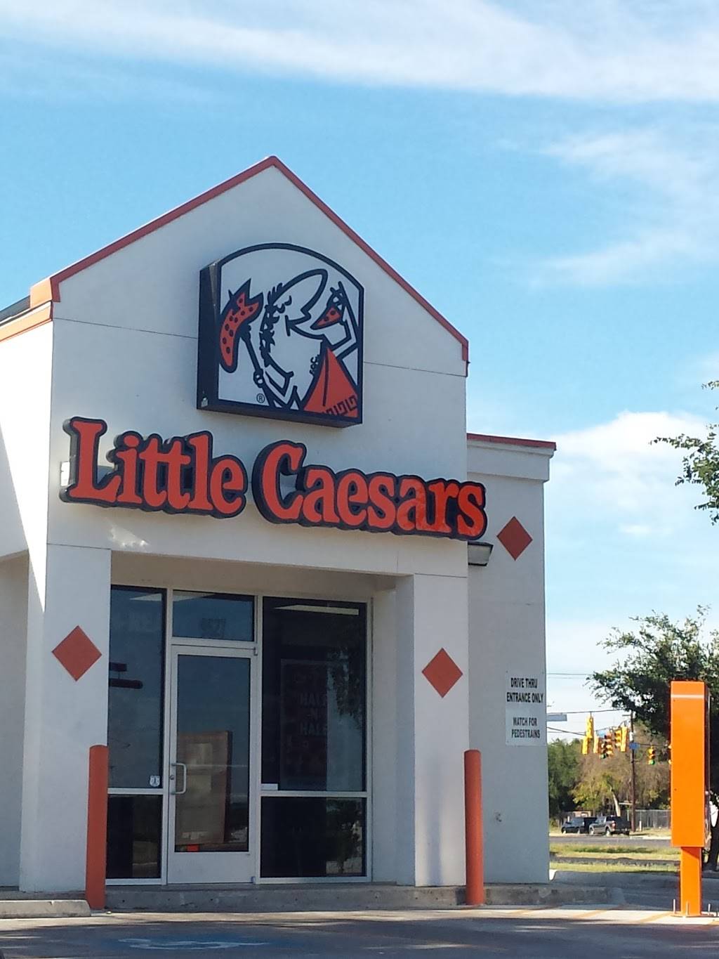 Lil Ceasars | restaurant | 9527 Poteet Jourdanton Fwy, San Antonio, TX 78211, USA | 2102331700 OR +1 210-233-1700