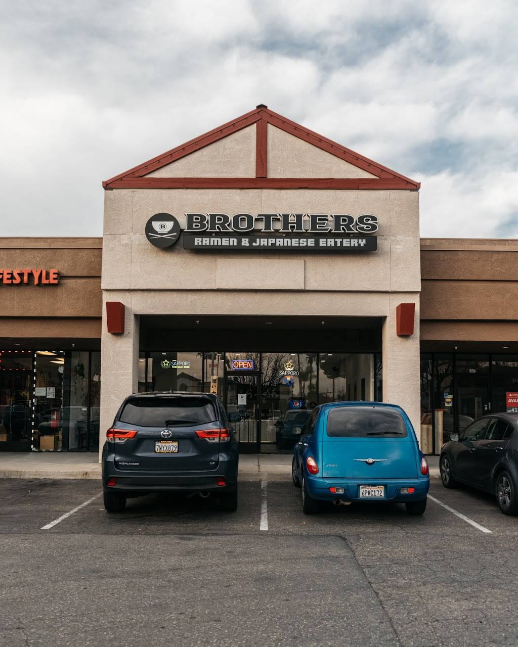Brothers Ramen and Japanese Eatery 132 W Nees Ave Ste. 108, Fresno