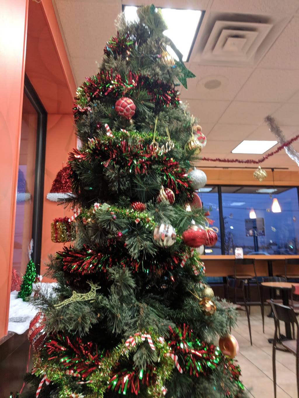 Dunkin Donuts | cafe | 240 S Summit Ave # 256, Hackensack, NJ 07601, USA | 2013424790 OR +1 201-342-4790