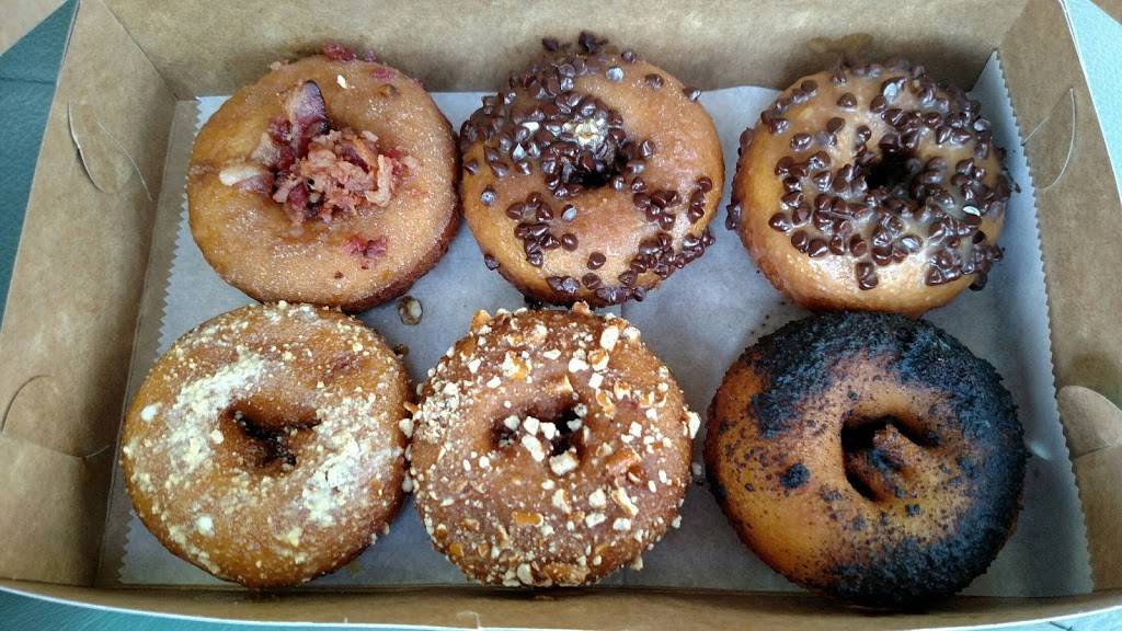 Sandy Pony Donuts | bakery | 6300 Maddox Blvd, Chincoteague, VA 23336, USA | 4104745885 OR +1 410-474-5885