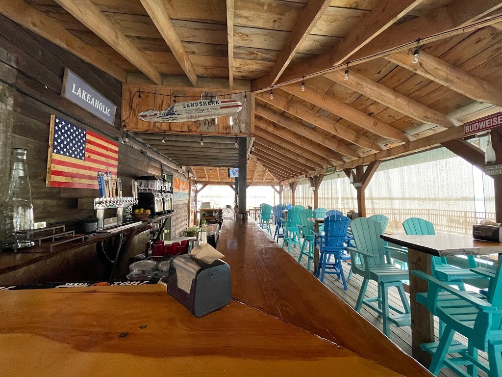 Drifters Boathouse Restaurant | restaurant | 2403 Pelots Point Rd, North Hero, VT 05474, USA | 8023785886 OR +1 802-378-5886