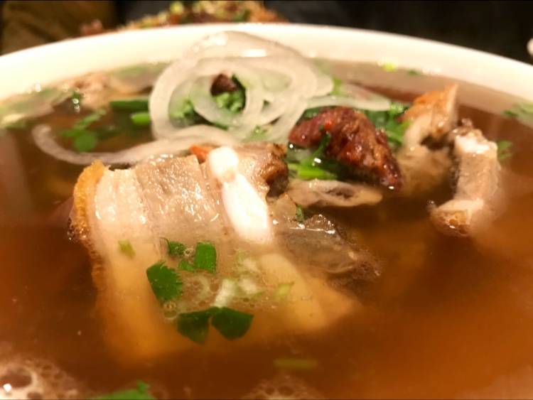 Fuji and Pho Cafe | restaurant | 1417 Locust St, Davenport, IA 52804, USA | 5633220408 OR +1 563-322-0408