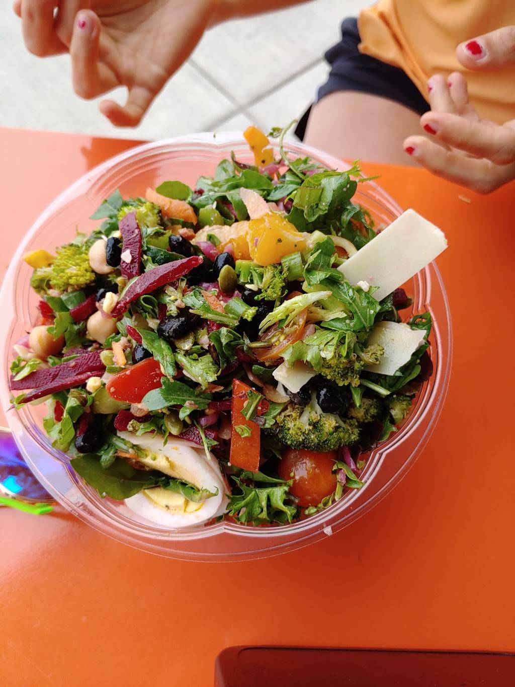 Evergreens Salad | restaurant | 2725 SW Cedar Hills Blvd Suite 120, Beaverton, OR 97005, USA | 5035217920 OR +1 503-521-7920