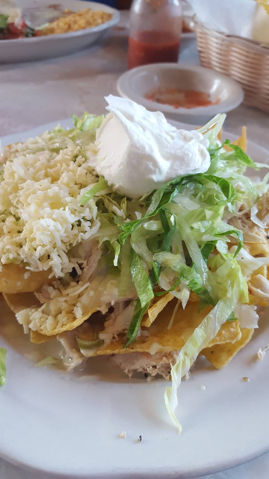 El Nopal | restaurant | 1100 E 9th St, Trenton, MO 64683, USA | 6603397040 OR +1 660-339-7040