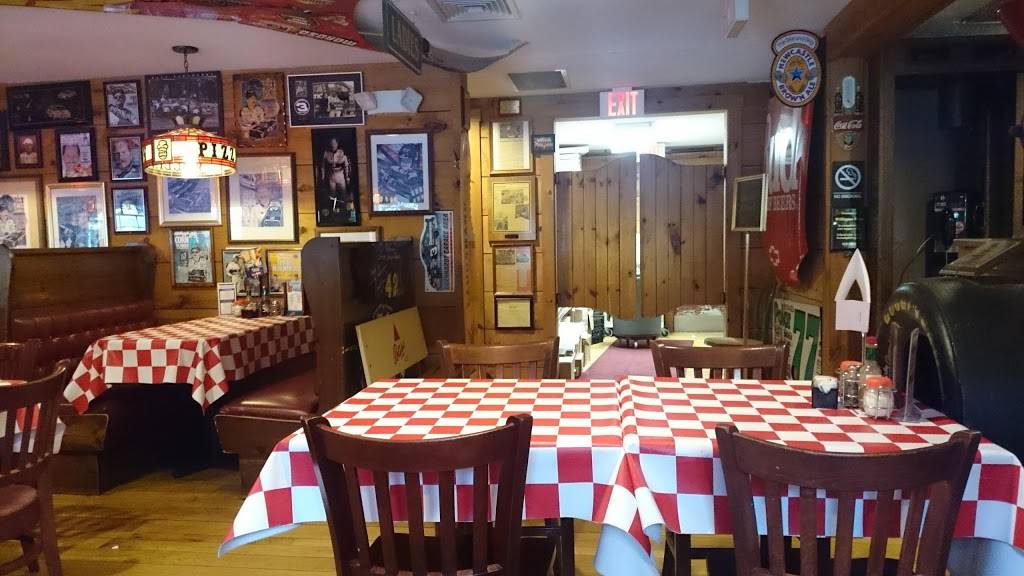 Willington Pizza House - Restaurant | 25 River Rd, Willington, CT 06279 ...