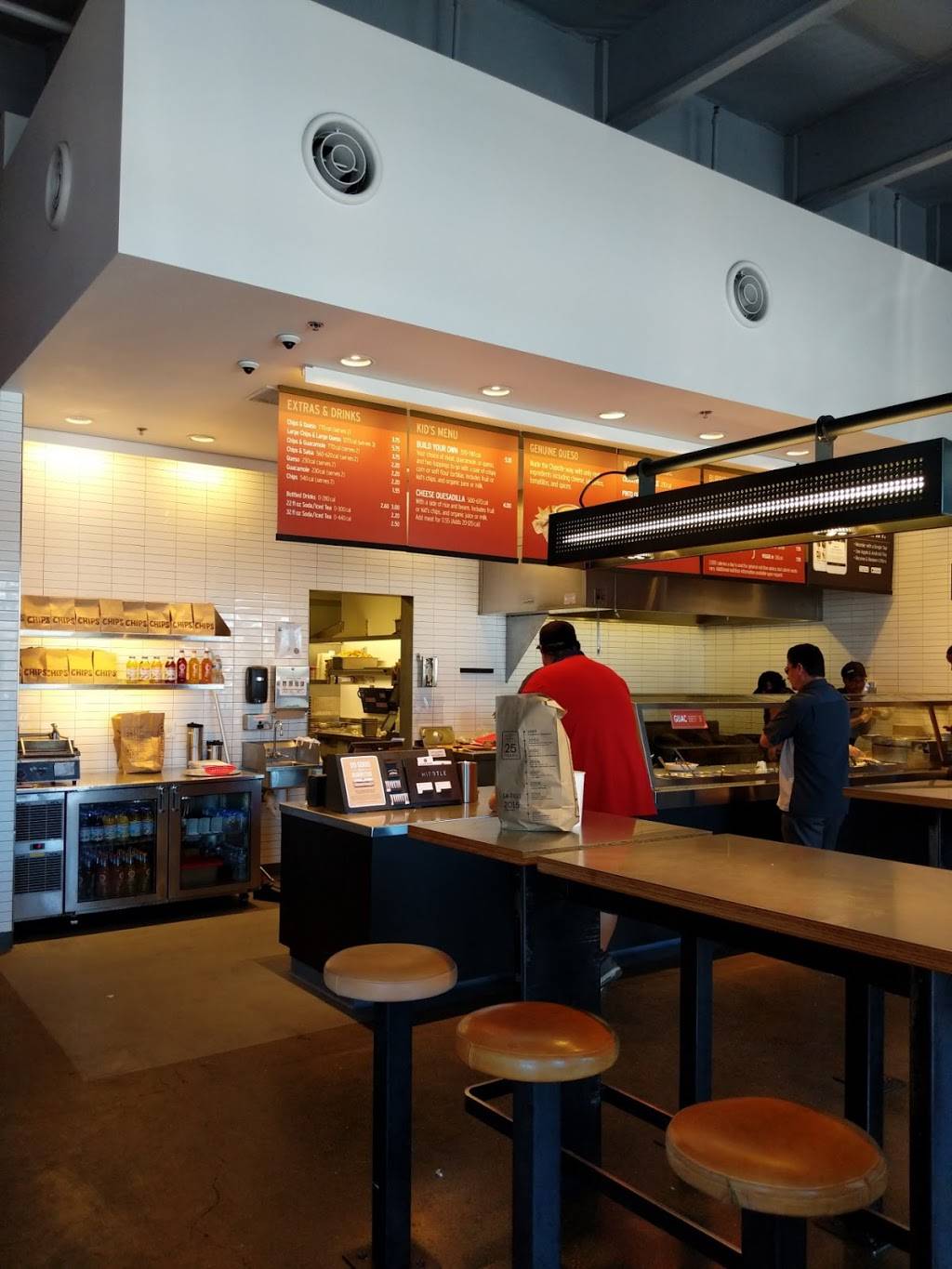 Chipotle Mexican Grill | restaurant | 8460 Edgewater Dr Ste C, Oakland, CA 94621, USA | 5106868000 OR +1 510-686-8000