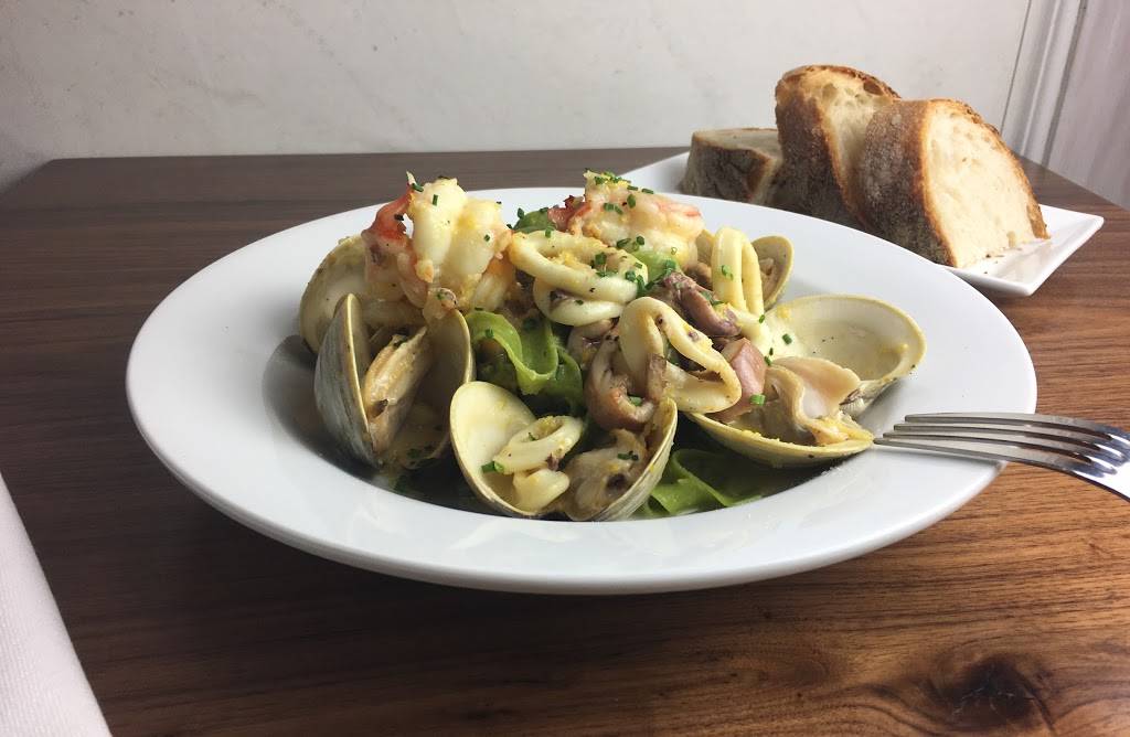 Siena Cafe | restaurant | 1580 3rd Ave, New York, NY 10128, USA | 2124105588 OR +1 212-410-5588