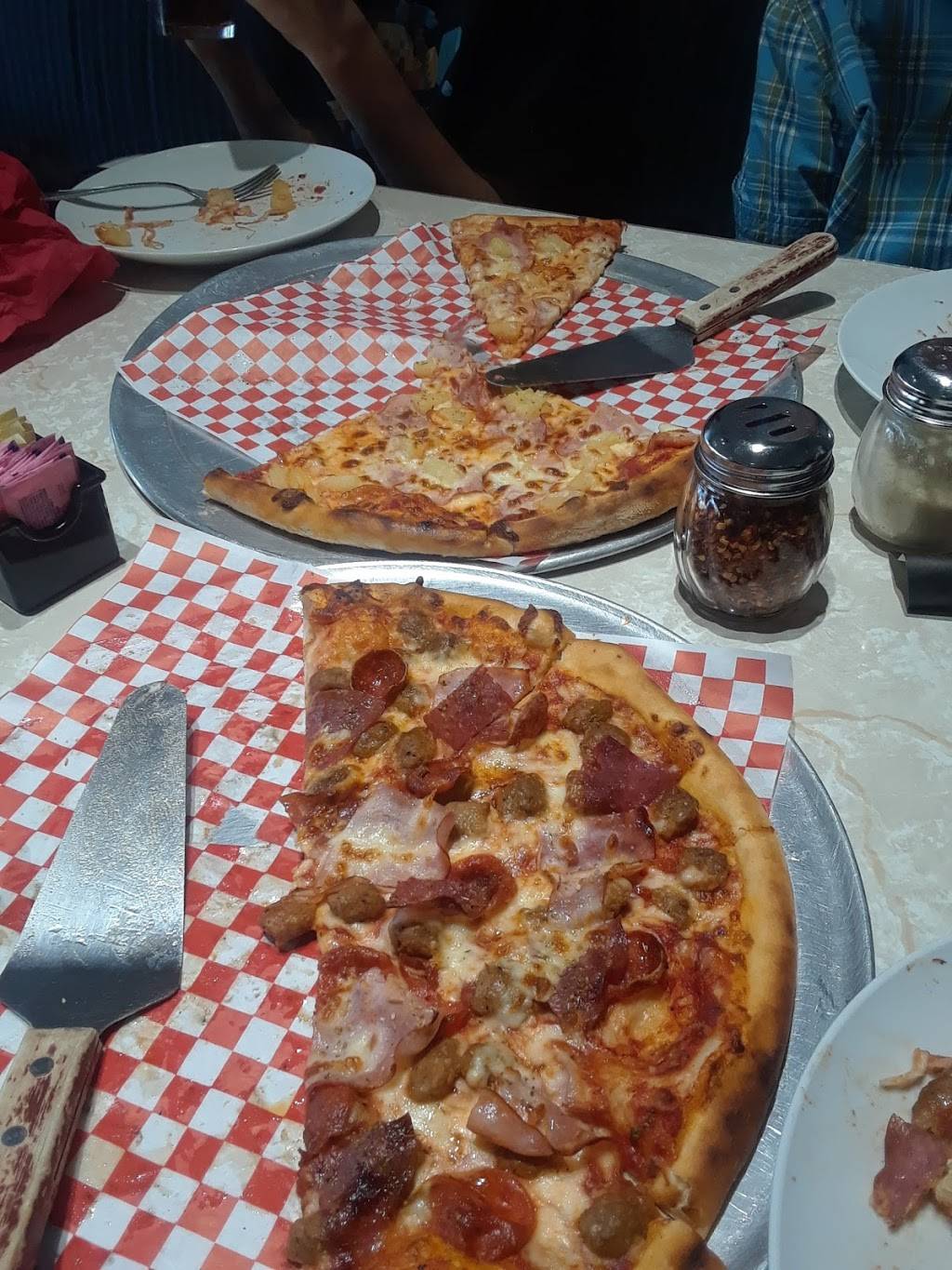 La Pietra-Woodfired Pizza | restaurant | 30 S Side Square, Cooper, TX 75432, USA | 9033003547 OR +1 903-300-3547