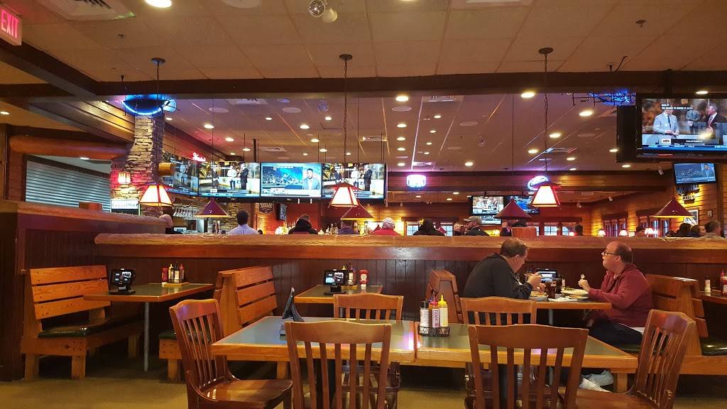 Smokey Bones Bar & Fire Grill | meal takeaway | 301 Technology Center Dr, Stoughton, MA 02072, USA | 7812975225 OR +1 781-297-5225