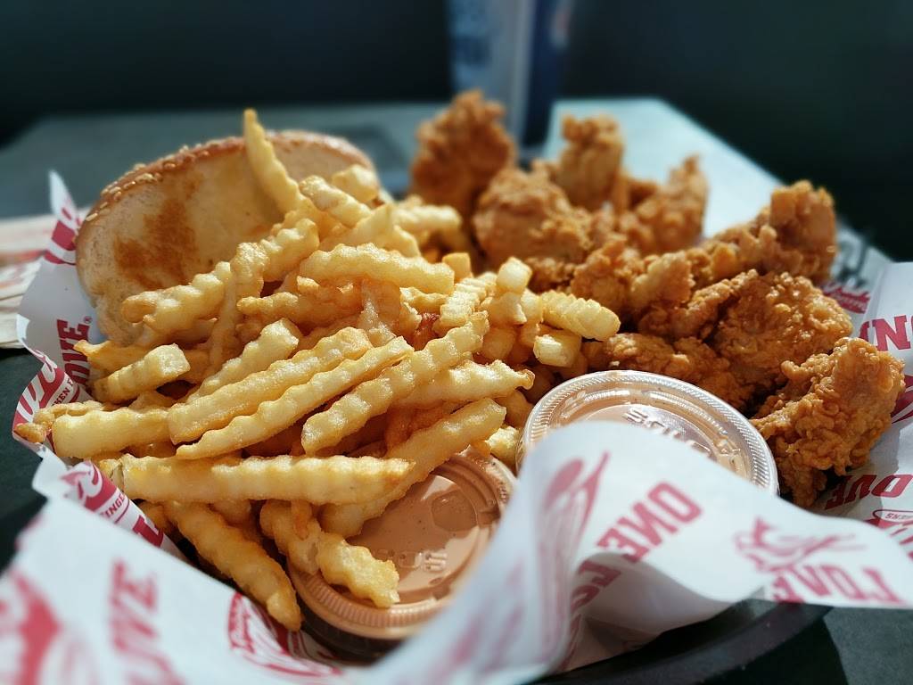 Raising Cane's Chicken Fingers Meal takeaway 8867 Gateway Blvd W