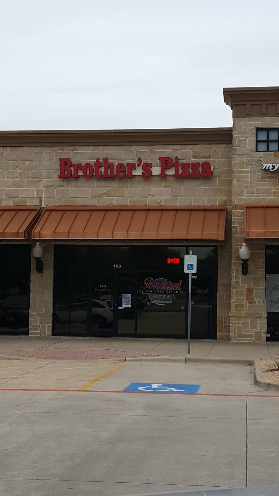 Brothers Pizza | meal delivery | 6150 Eldorado Pkwy #180, McKinney, TX 75070, USA | 9724359715 OR +1 972-435-9715