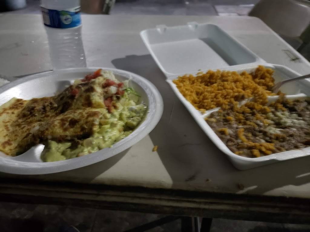 El Tauro Tacos Truck | restaurant | 3108 Wilshire Blvd, Los Angeles, CA 90005, USA | 2133931170 OR +1 213-393-1170