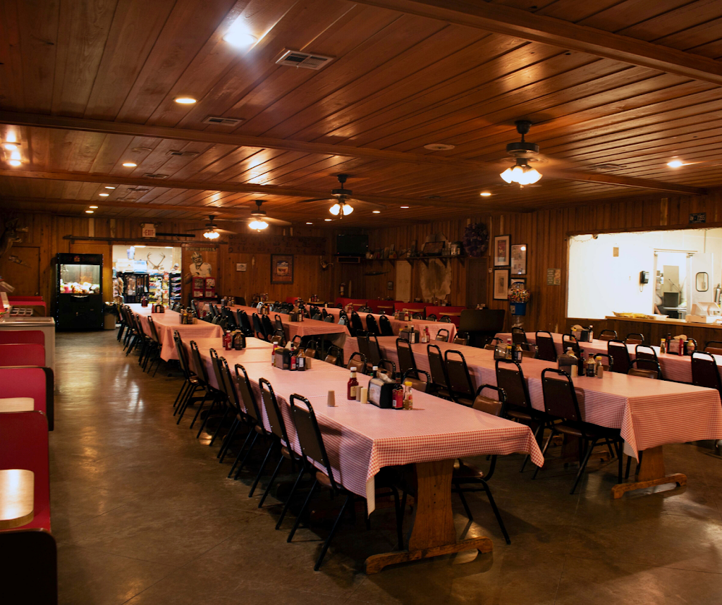 Vines Quality Meats And Smokehouse | restaurant | 115 MS-24, Centreville, MS 39631, USA | 6016456333 OR +1 601-645-6333