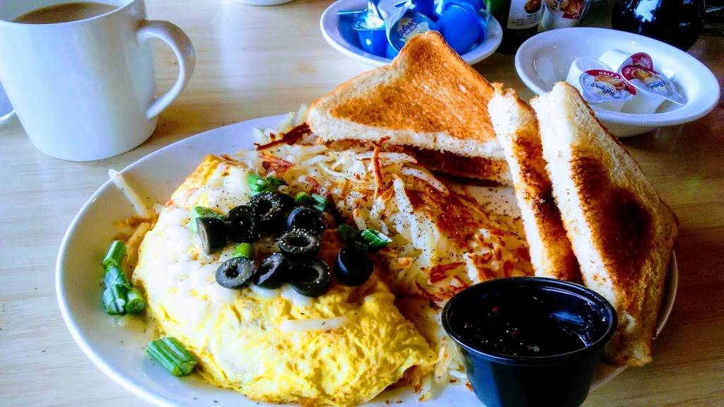 Sharis Cafe and Pies | bakery | 305 SE Chkalov Dr, Vancouver, WA 98683, USA | 3608962728 OR +1 360-896-2728