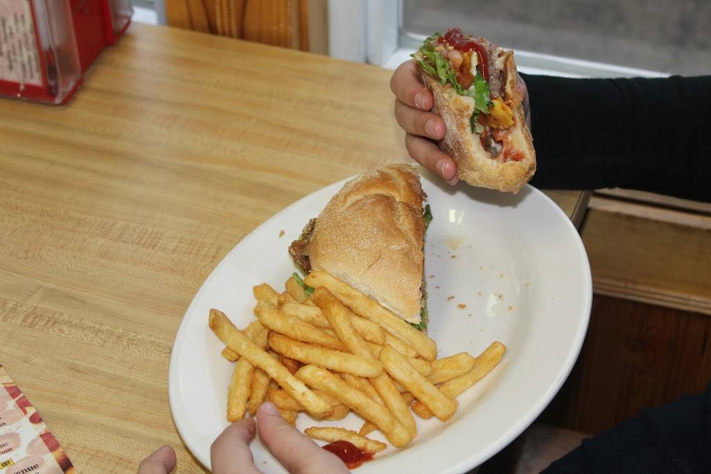 Ninos Place | meal delivery | 75 Fairview Ave, Bridgeport, CT 06606, USA | 2034299900 OR +1 203-429-9900