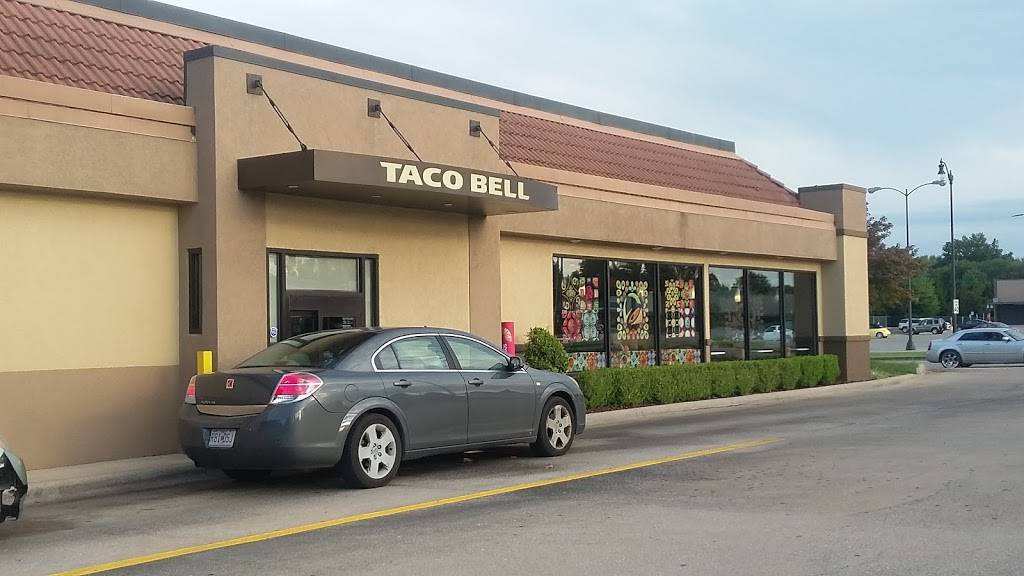 Taco Bell | meal takeaway | 629 W Sunshine St, Springfield, MO 65807, USA | 4178652560 OR +1 417-865-2560