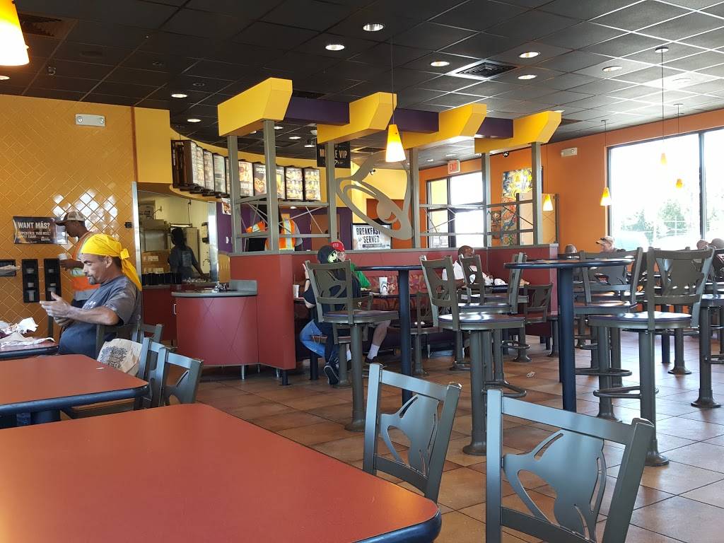 Taco Bell | meal takeaway | 116 N 4th St, Spring Lake, NC 28390, USA | 9104363434 OR +1 910-436-3434