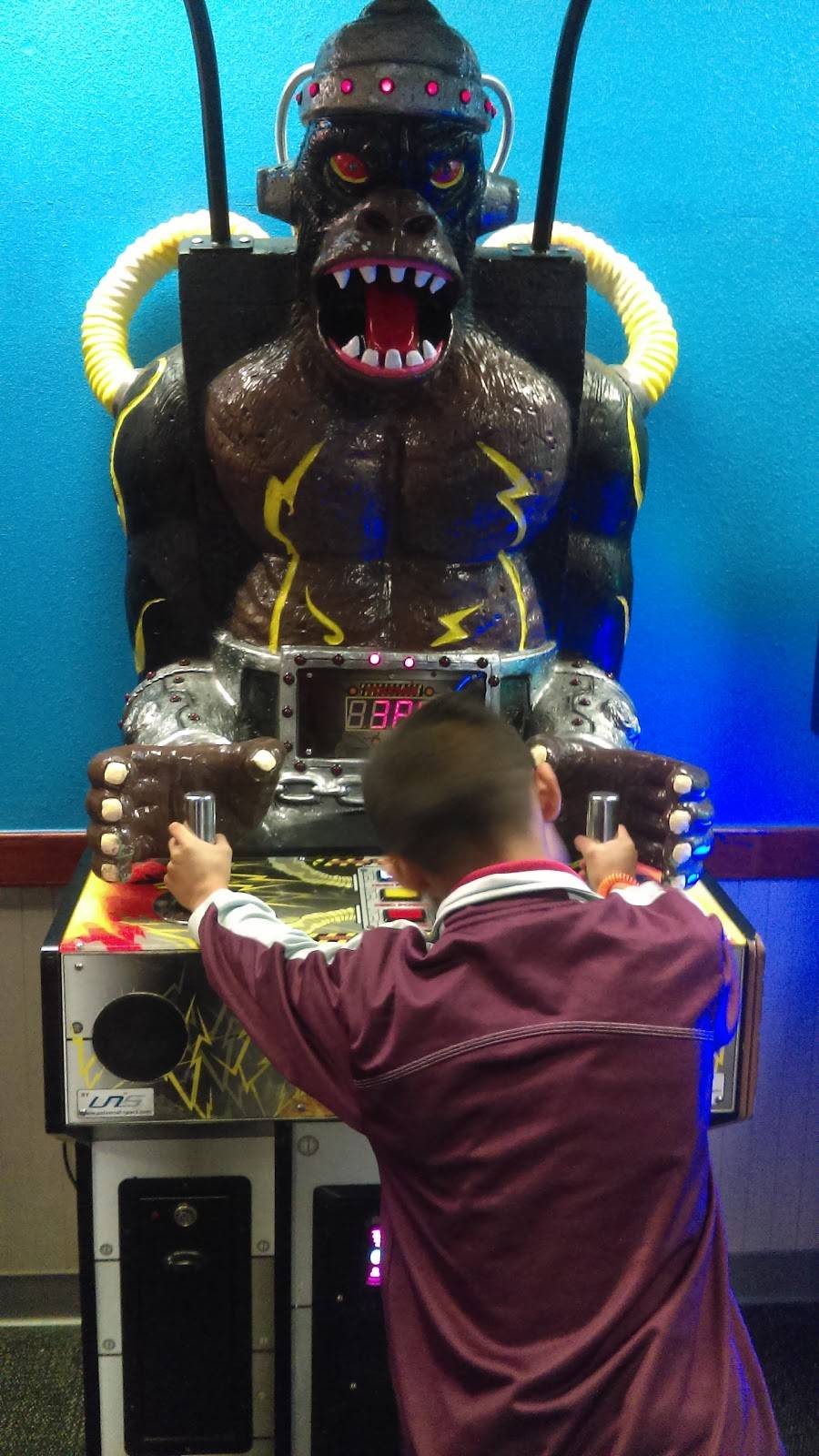 Chuck E. Cheese - Restaurant | 3903 W Airport Fwy, Irving, TX 75062, USA