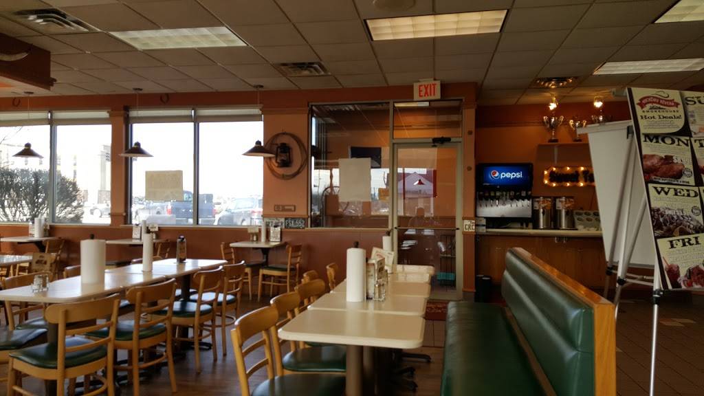 Hickory River Smokehouse Decatur | restaurant | 2330 Mount Zion Rd, Decatur, IL 62521, USA | 2178641864 OR +1 217-864-1864