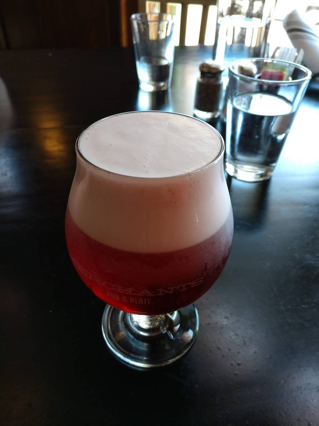 Merchants Pub and Plate | restaurant | 746 Massachusetts St, Lawrence, KS 66044, USA | 7858434111 OR +1 785-843-4111