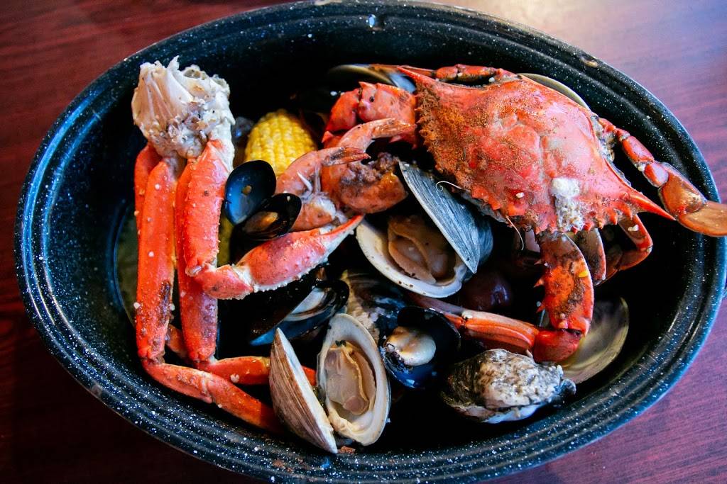 Crabby Oddwaters | restaurant | 4164, 310 Sunset Blvd N, Sunset Beach, NC 28468, USA | 9105796372 OR +1 910-579-6372