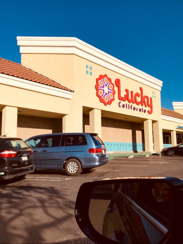 Lucky | meal delivery | 844 Blossom Hill Rd, San Jose, CA 95123, USA | 4085788484 OR +1 408-578-8484