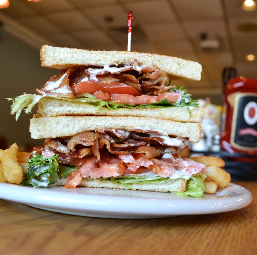 Mark Twain Dinette: Maid-Rite Restaurant and Diner | restaurant | 400 North Third Street Mark Twain Dinette & Drive-In, Hannibal, MO 63401, USA | 5732215300 OR +1 573-221-5300