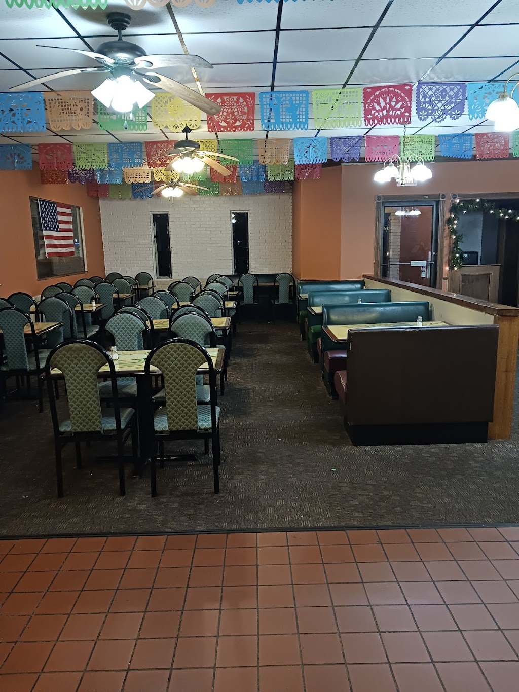 Los Primos | restaurant | 2002 Lake Dr, Perryville, MO 63775, USA | 5736051060 OR +1 573-605-1060