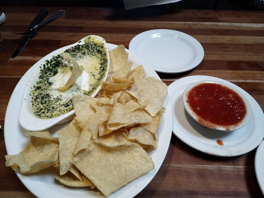 Cheddars Scratch Kitchen | restaurant | 3240 Parkway, Pigeon Forge, TN 37863, USA | 8659089555 OR +1 865-908-9555