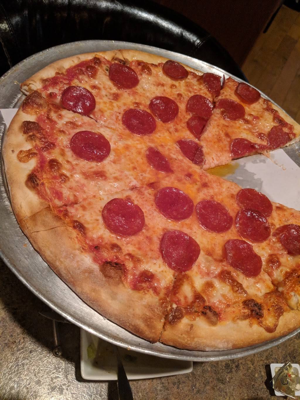 DAmicos Restaurant | restaurant | 2 Linden St, Plainville, CT 06062, USA | 8607475177 OR +1 860-747-5177