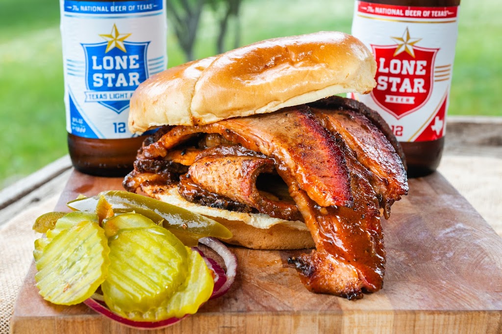 Kings Texas Smokehouse | restaurant | 1029 TX-55, Camp Wood, TX 78833, USA | 8305974242 OR +1 830-597-4242