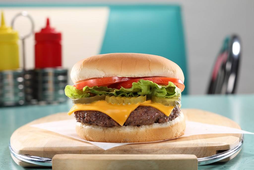 Hwy 55 Burgers Shakes & Fries | restaurant | 3200 Doctor M.L.K. Jr Blvd, New Bern, NC 28562, USA | 2525142893 OR +1 252-514-2893