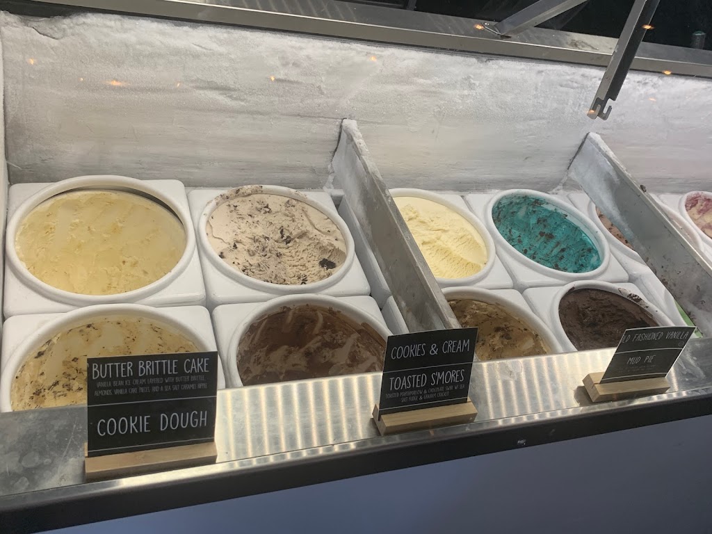 The Baked Bear | bakery | 109 E 7th St, Georgetown, TX 78626, USA | 5125918345 OR +1 512-591-8345