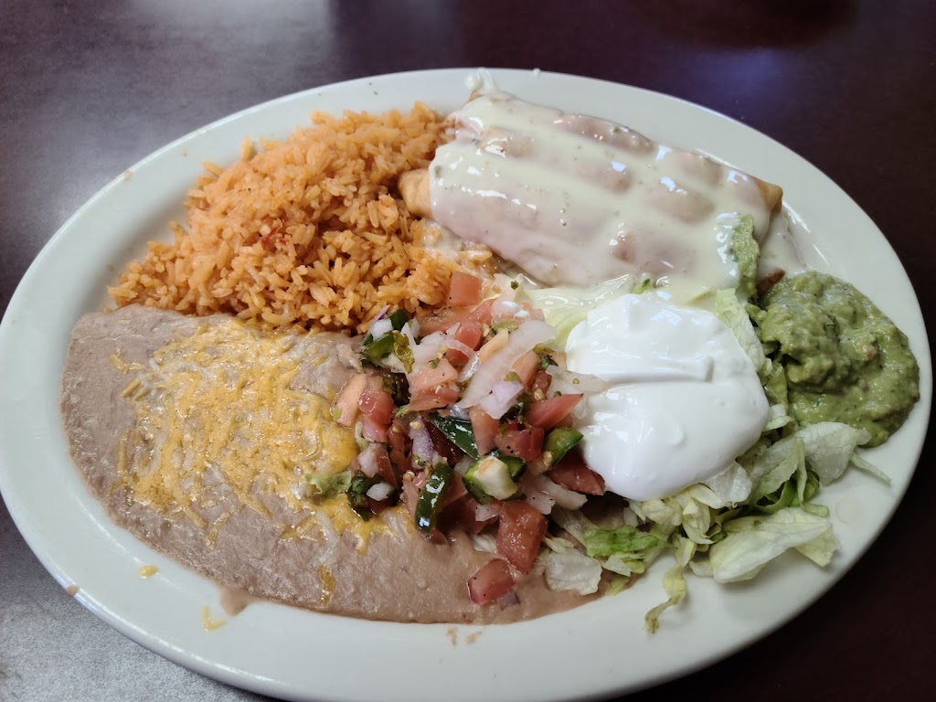 Cilantro’s Mexican Grille | 1020 N 2nd St, Burlington, KS 66839, USA