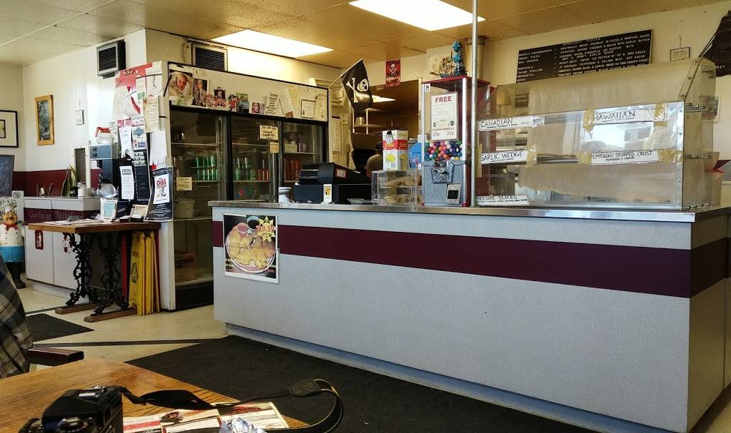 Pirates Pizza Of Beaverton | restaurant | 328 Mill St, Beaverton, ON L0K 1A0, Canada | 7054264122 OR +1 705-426-4122